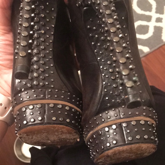 Brian Atwood - Picture 4 of 5